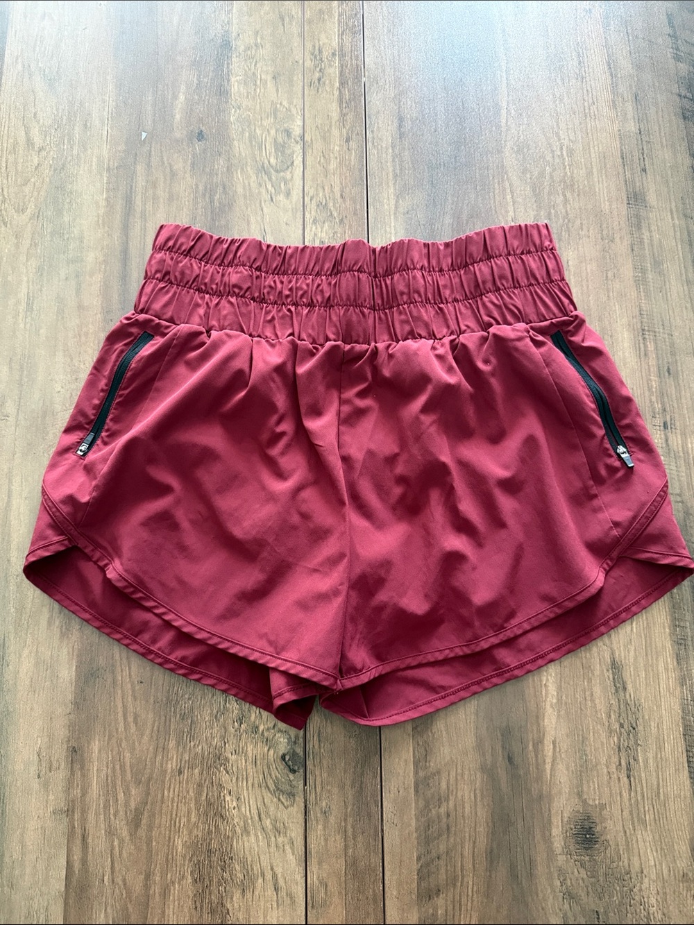 High-Waist Burgundy Athletic Shorts with Zipper Pockets